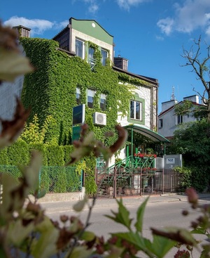 Specjalistyczna  Przychodnia  Stomatologiczna  "AMA-DENT" Niepubliczny Zakład Opieki Zdrowotnej