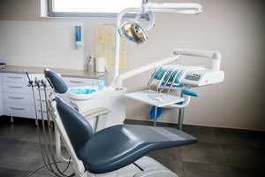 GABINETY STOMATOLOGICZNE I LEKARSKIE