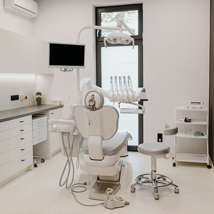 CLINICA UŚMIECHU  CENTRUM STOMATOLOGII I MEDYCYNY