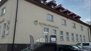 CENTRUM STOMATOLOGII W ESKULAPIE OLSZLEGIER-MAKOWSKA I SOKOŁOWSKA