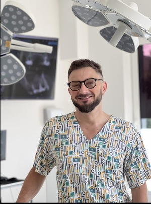 Implantologia i Chirurgia Jamy Ustnej